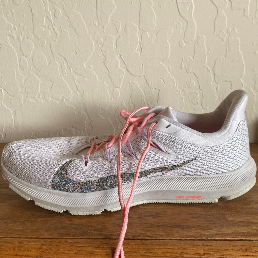 Women's Nike running shoes size 8
